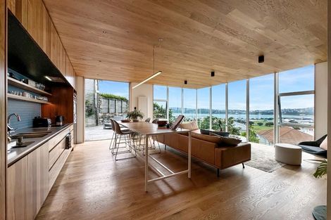 Photo of property in 6 Crawford Road, Kilbirnie, Wellington, 6022