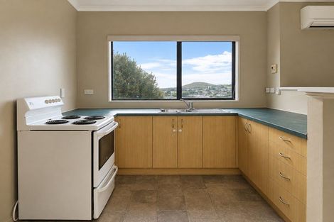 Photo of property in 2/5 Rothwell Street, Titahi Bay, Porirua, 5022