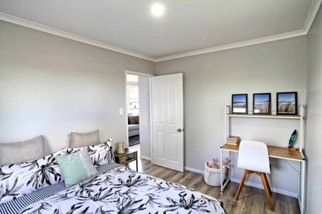 Photo of property in 1/3 Flaxdale Street, Birkdale, Auckland, 0626