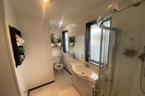 Photo of property in 2/18 Kennington Drive, Clendon Park, Auckland, 2103