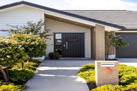 Photo of property in 3 Lewis Way, Cambridge, 3434