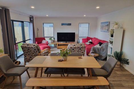 Photo of property in 1 Perendale Road, Jacks Point, 9371