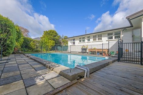 Photo of property in 23 Grey Street, Marton, 4710