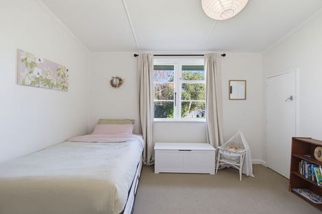 Photo of property in 13 Harker Street, Waipawa, 4210