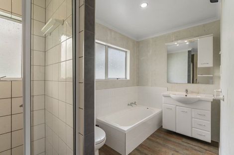 Photo of property in 19 Shera Street, Acacia Bay, Taupo, 3330