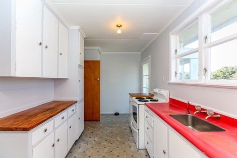 Photo of property in 11 Pembroke Street, Westown, New Plymouth, 4310