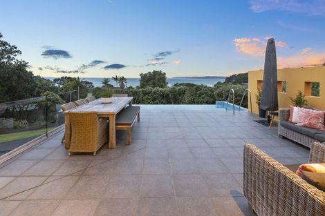 Photo of property in 36a Glenelg Road, Red Beach, 0932