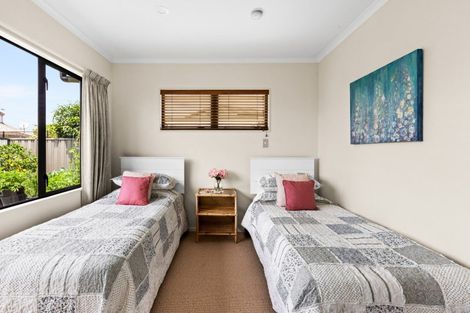Photo of property in 9 Rutland Place, Taradale, Napier, 4112