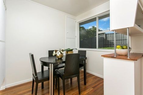 Photo of property in 4 Fairdale Place, Birkdale, Auckland, 0626