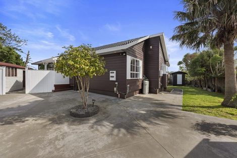 Photo of property in 12 Nedlands Place, Burswood, Auckland, 2013