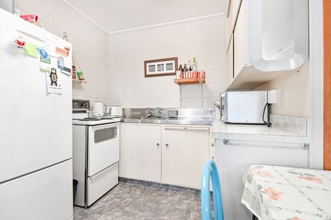 Photo of property in 209 King Street South, Hastings, 4122