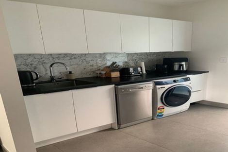 Photo of property in 9a Kerema Way, Schnapper Rock, Auckland, 0632