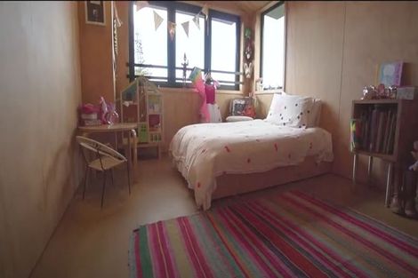 Photo of property in 21a Old Lake Road, Narrow Neck, Auckland, 0624