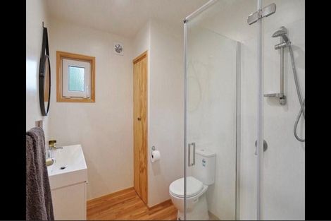 Photo of property in 5 Cross Street, Coalgate, 7673