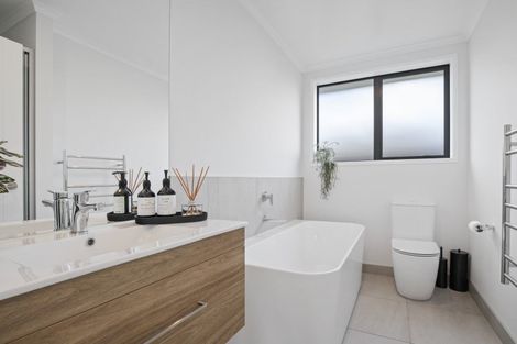 Photo of property in 13 Tabernacle Street, Karaka, 2124