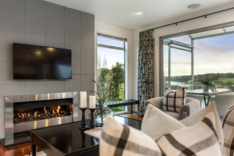 Photo of property in 26 Matheson Road, Red Beach, 0932