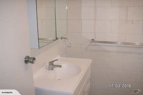 Photo of property in 2/41 Manson Street, Terrace End, Palmerston North, 4410