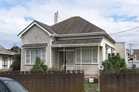 Photo of property in 6 Lincoln Street, Patea, 4520