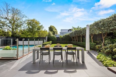 Photo of property in 9 Poynder Avenue, Merivale, Christchurch, 8014