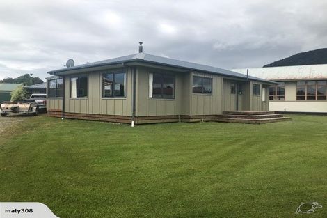 Photo of property in 11 Pauareka Road, Haast, 7886