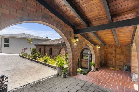 Photo of property in 60 Pacific Parade, Army Bay, Whangaparaoa, 0930