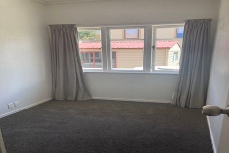 Photo of property in 15 Hattaway Avenue, Bucklands Beach, Auckland, 2012