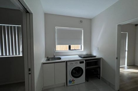 Photo of property in 4 Wyon Way, Flat Bush, Auckland, 2016