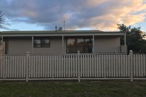 Photo of property in 2 Mckain Place, Fitzroy, Hamilton, 3206