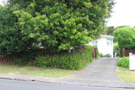Photo of property in 27 Tamahere Drive, Glenfield, Auckland, 0629
