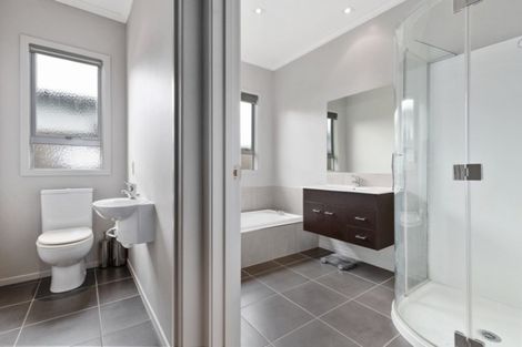 Photo of property in 6 Cairns Crescent, Rototuna, Hamilton, 3210