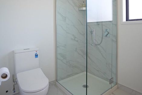 Photo of property in 5/24 Yeovil Road, Te Atatu Peninsula, Auckland, 0610