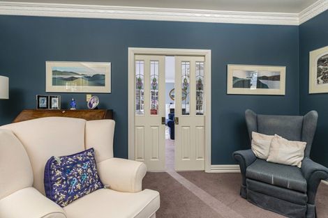 Photo of property in 43 Stanley Point Road, Stanley Point, Auckland, 0624