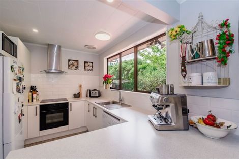 Photo of property in 32a Mahana Road, Paraparaumu Beach, Paraparaumu, 5032