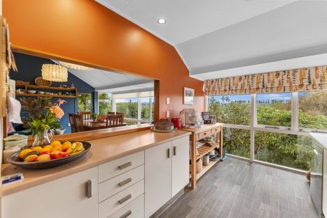 Photo of property in 16 Solway Street, Holmes Hill, Oamaru, 9401