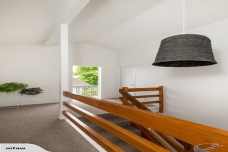 Photo of property in 2/5 Eversleigh Road, Belmont, Auckland, 0622