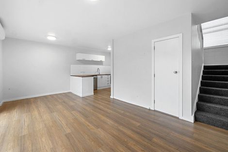 Photo of property in 38c Breakwater Road, Moturoa, New Plymouth, 4310