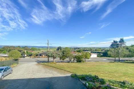 Photo of property in 25 Main Road, Maheno, Oamaru, 9495