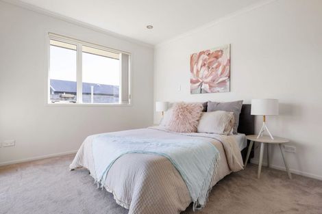 Photo of property in 24 Shrule Place, Huntington, Hamilton, 3210