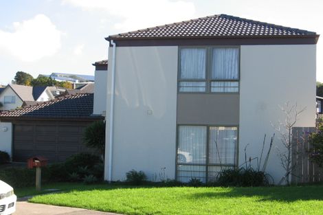 Photo of property in 5 Noel Williams Place, Windsor Park, Auckland, 0630