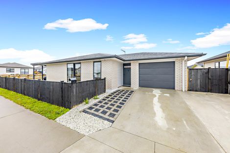 Photo of property in 51 Tawhiti Road, Pukekohe, 2120