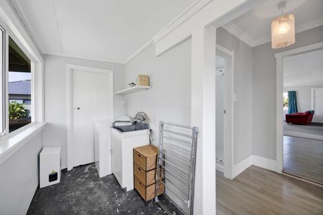 Photo of property in 23 Layard Street, Opunake, 4616