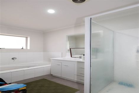 Photo of property in 36 Roto Street, Te Kauwhata, 3710