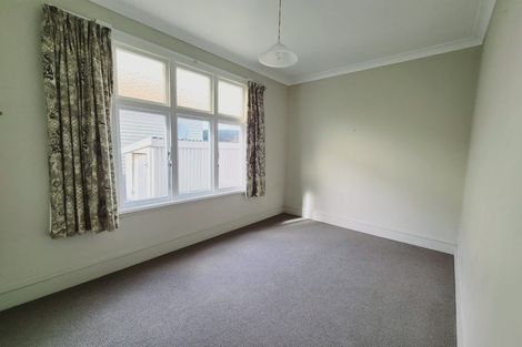 Photo of property in 1 Bignell Street, Gonville, Whanganui, 4501