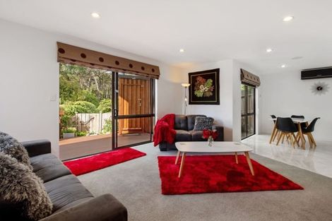 Photo of property in 7 Aberley Road, Schnapper Rock, Auckland, 0632