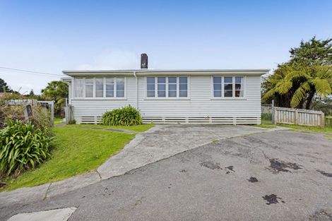 Photo of property in 32b Seaview Road, Marfell, New Plymouth, 4310