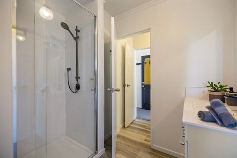 Photo of property in 4b Caples Place, Fernhill, Queenstown, 9300