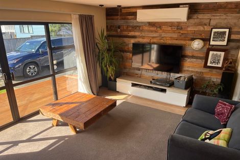 Photo of property in 82a Aroha Avenue, Sandringham, Auckland, 1025