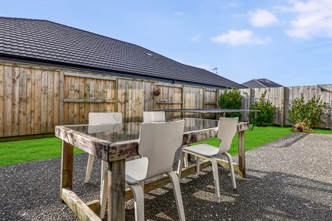 Photo of property in 8 Kaaka Street, Cambridge, 3434