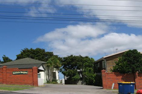 Photo of property in 8/193 Eskdale Road, Birkenhead, Auckland, 0626