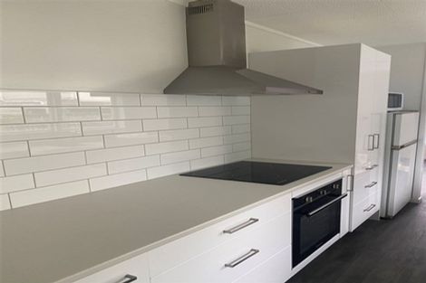 Photo of property in 11 Litchfield Place, Clarks Beach, 2122